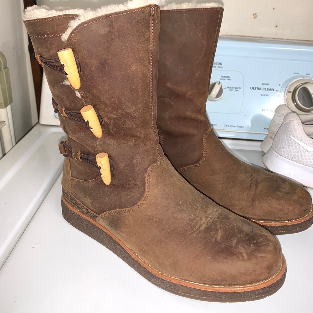 UGG zip up boots